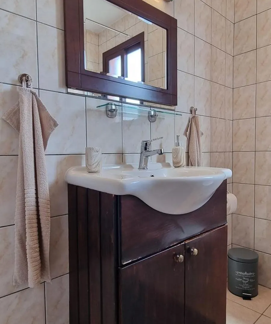 The Cozy Home Stay In Larnaca Apartment