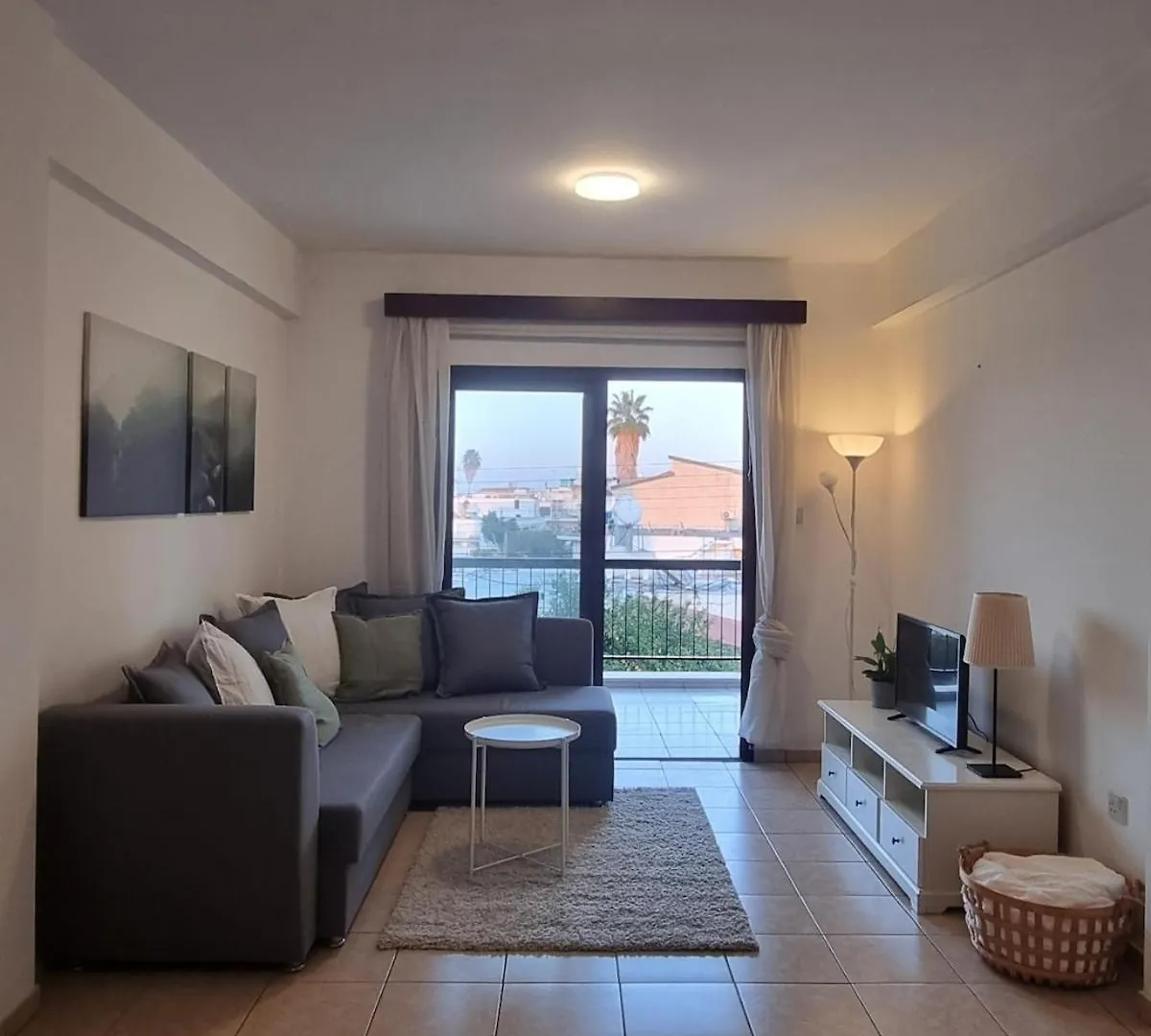 The Cozy Home Stay In Larnaca
