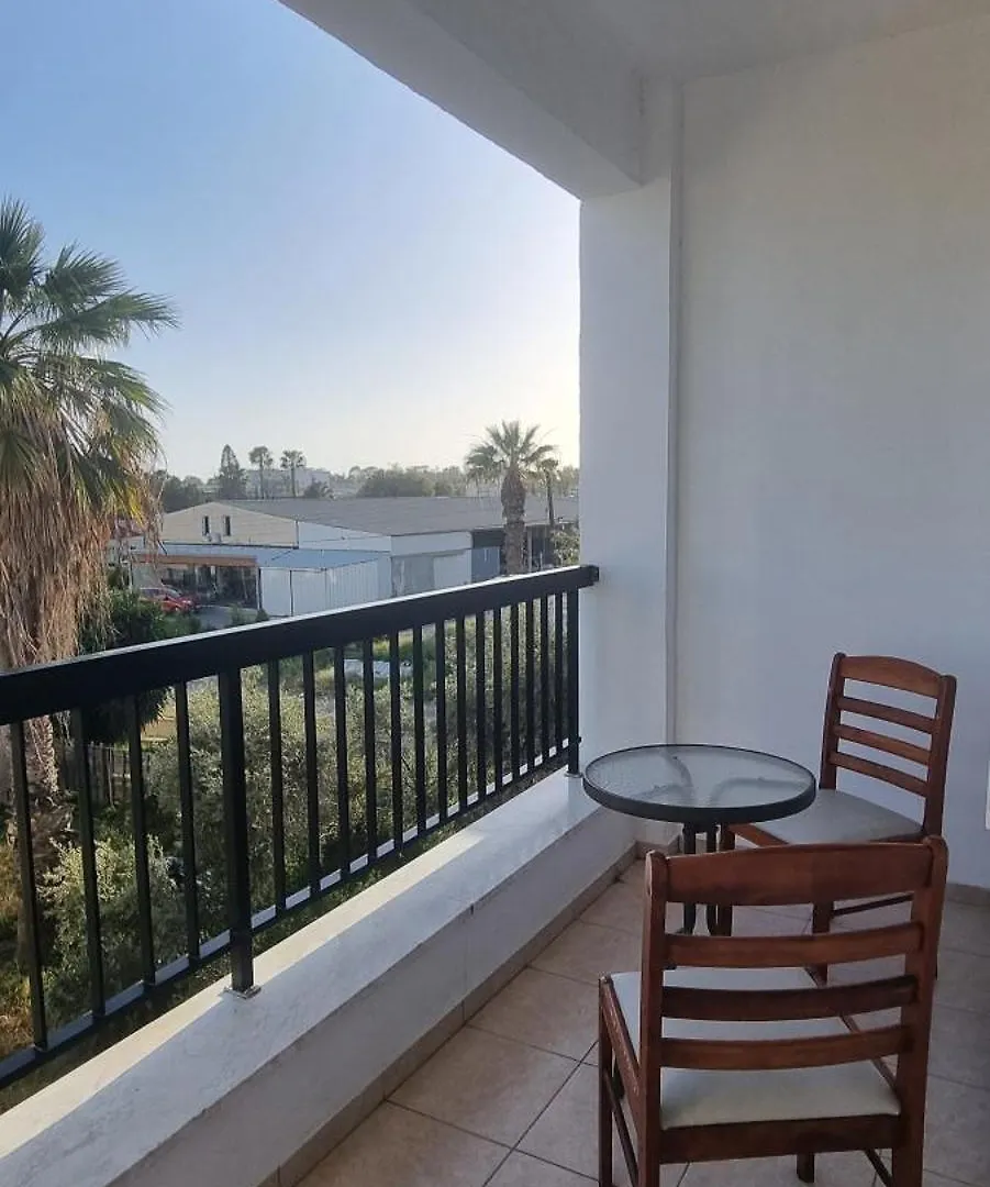 Apartment The Cozy Home Stay In Larnaca
